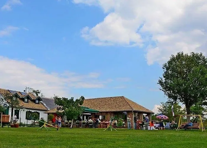 Salas Tatic Penzion 3*