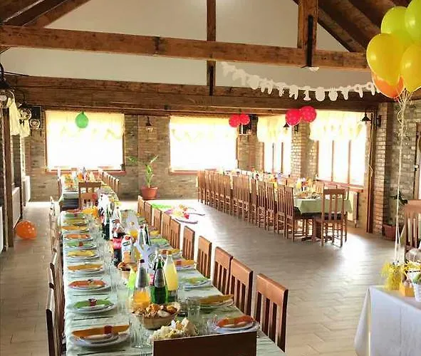 Salas Tatic Penzion Turija